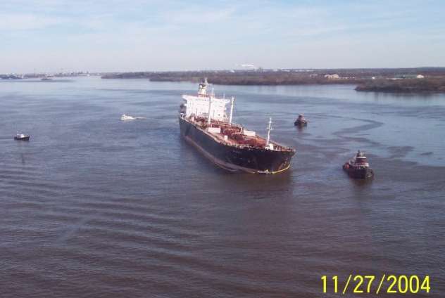 nker Athos I anchored in the Delaware River. Credit: Ed Levine, NOAA.